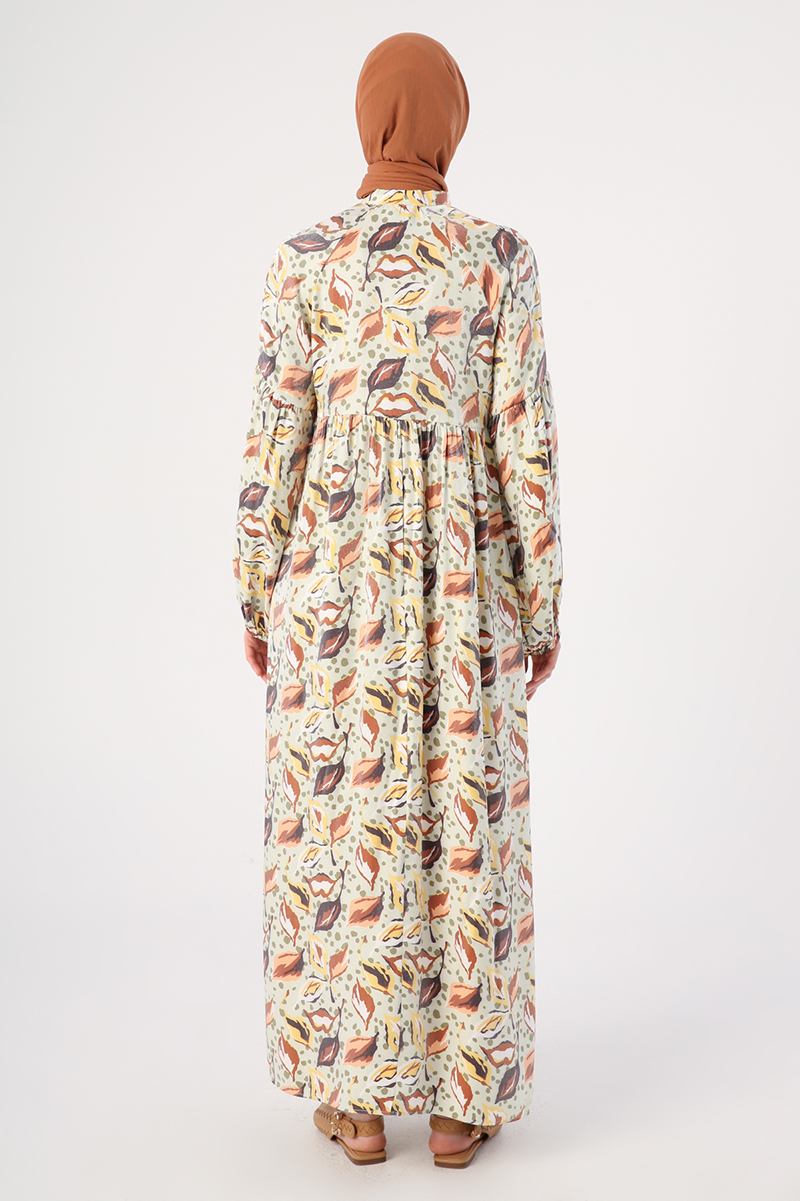 Yakası Fularlı Emprime Desen Işıltılı Elbise